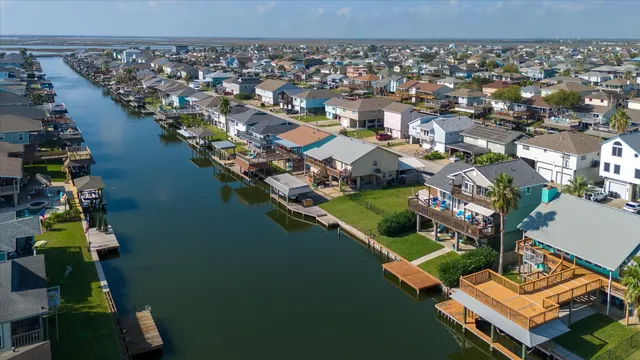 $524,900 | 1095 Redfish Street, Bayou Vista, TX 77563