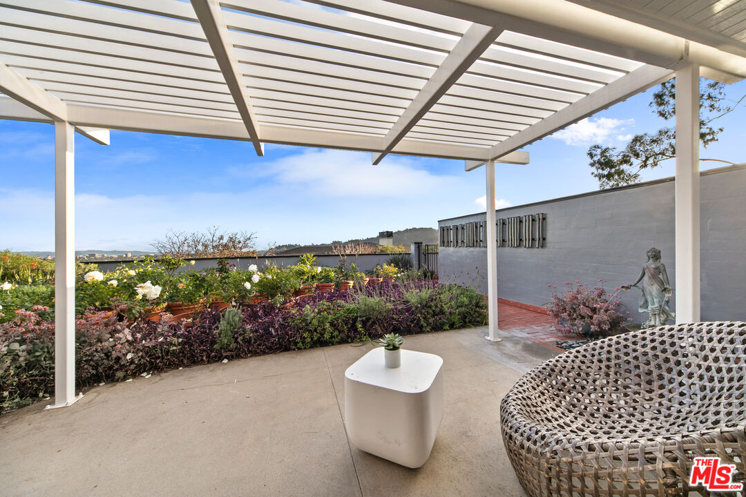 1820 Braemar Road Pasadena, CA 91103 - Photo 44 of 75