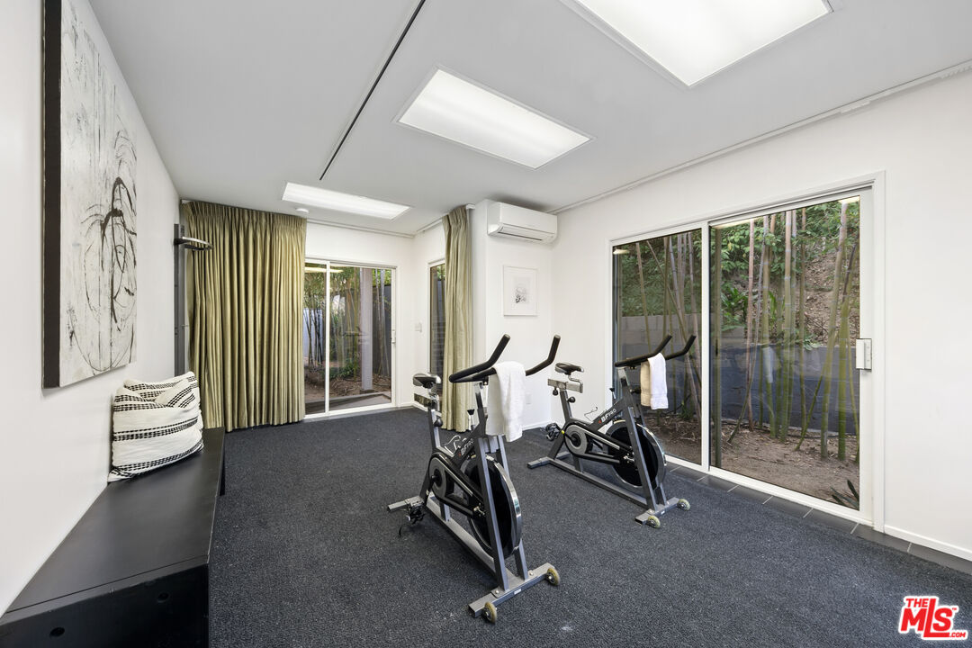 1820 Braemar Road Pasadena, CA 91103 - Photo 53 of 75 a view of a room with gym equipment
