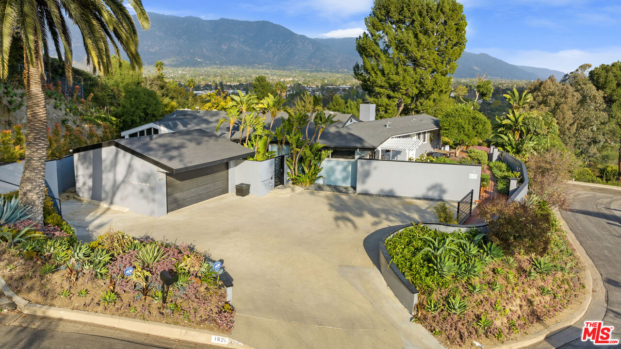 1820 Braemar Road Pasadena, CA 91103 - Photo 56 of 75