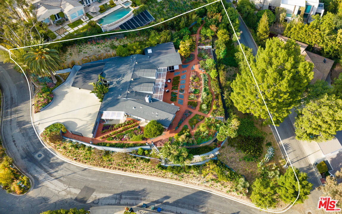 1820 Braemar Road Pasadena, CA 91103 - Photo 68 of 75