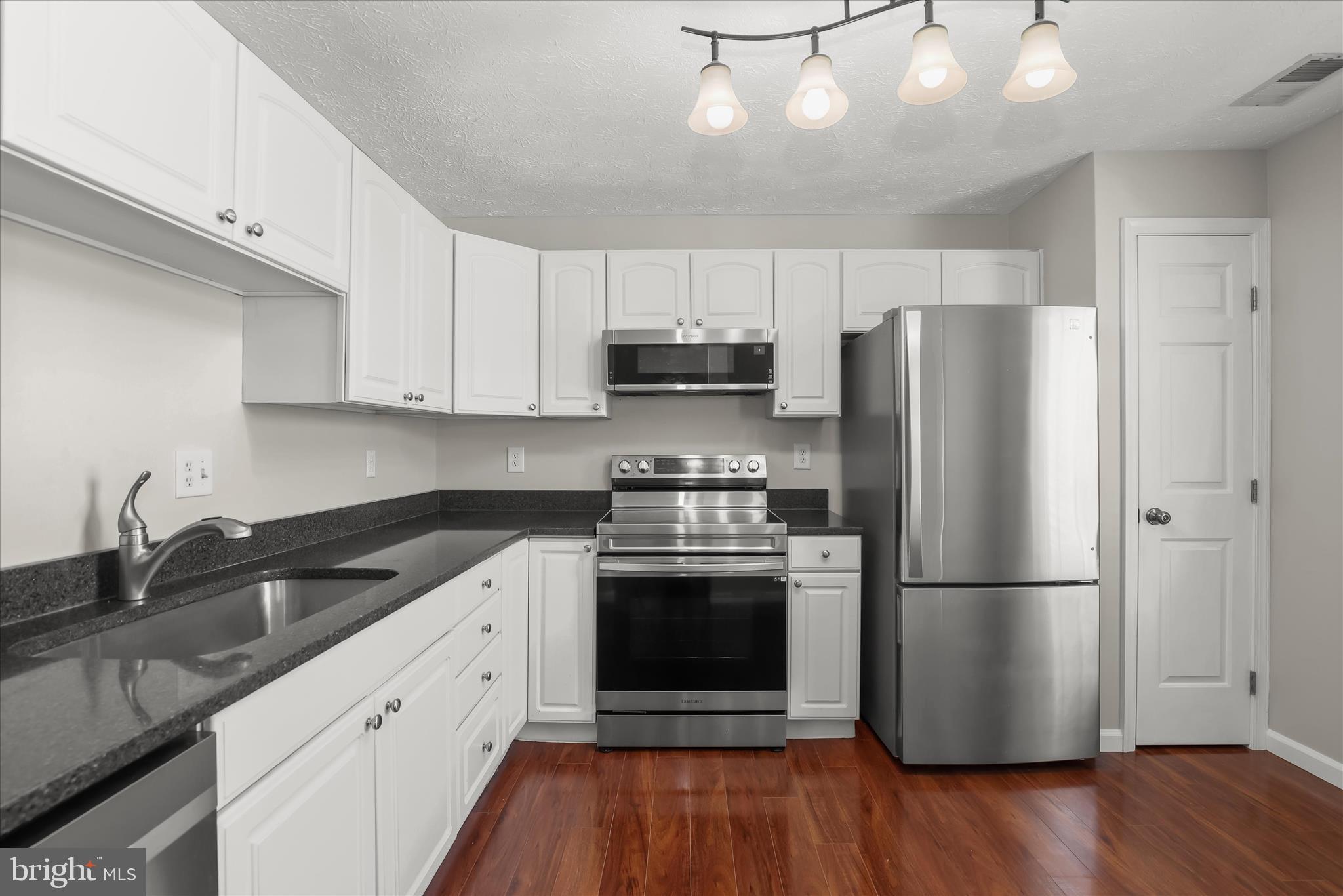 687 Winding Stream Way, Unit 204 Odenton, MD 21113 - Photo 2 of 36 Beautifully updated kitchen