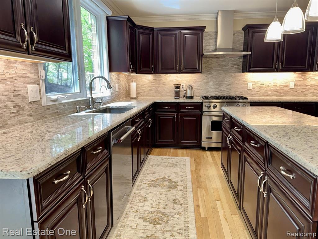 516 Bloomer Ridge Drive Rochester, MI 48307 - Photo 23 of 58