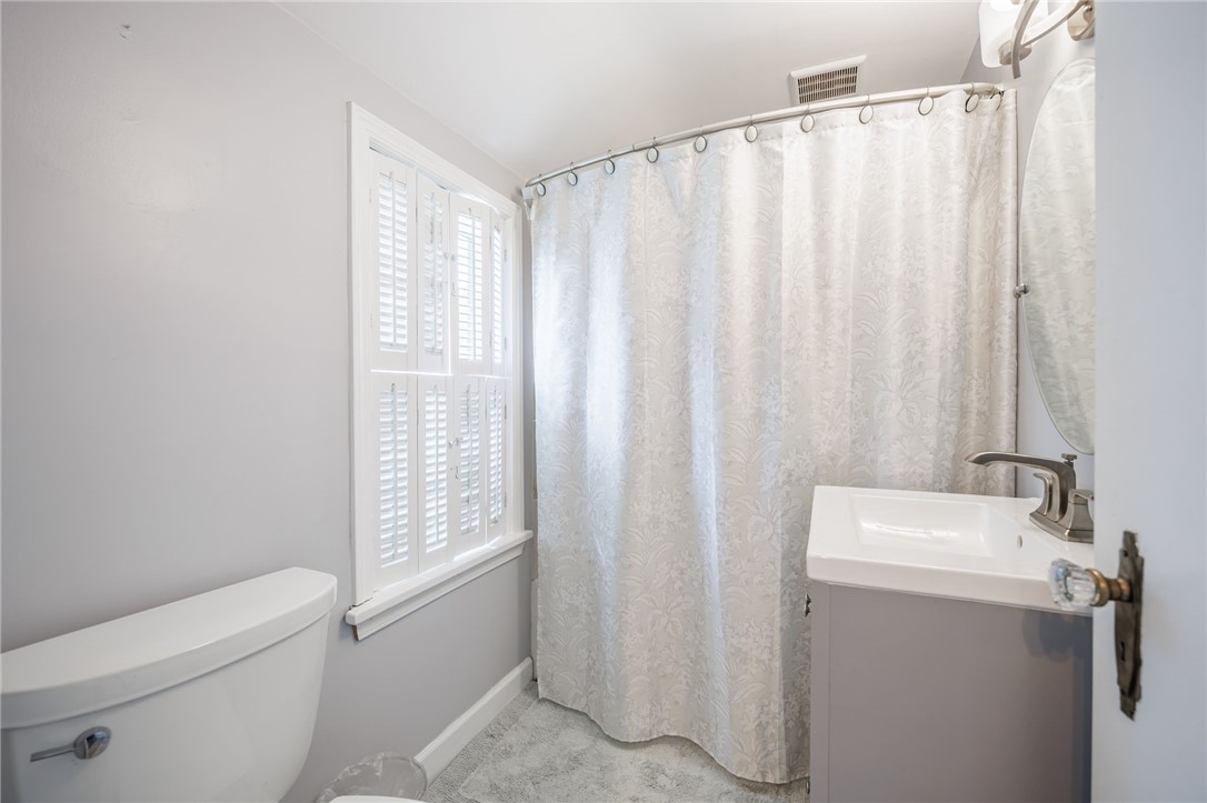 49 Yorkshire Road Irondequoit, NY 14609 - Photo 27 of 48 Gallery Image 27