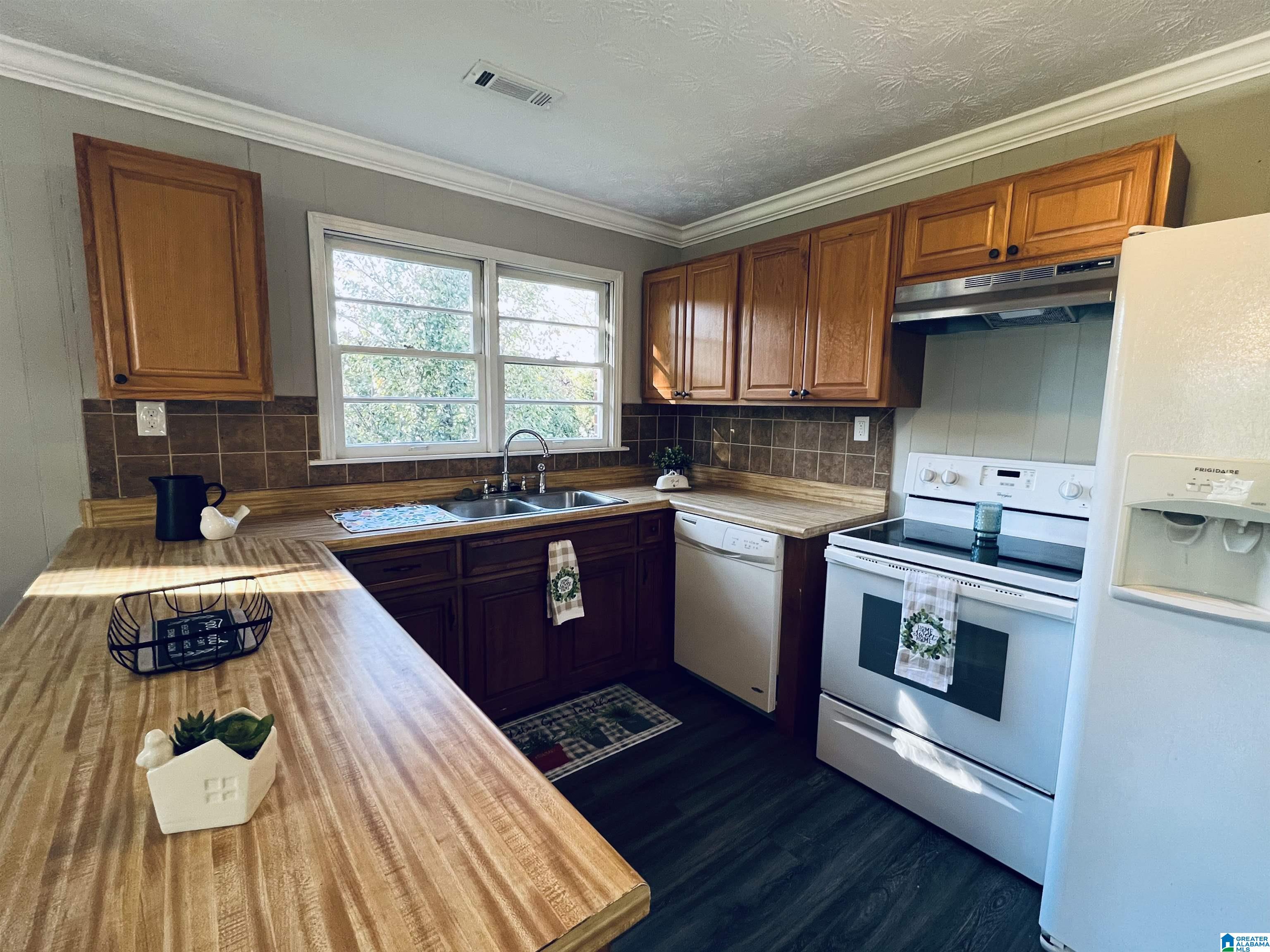 3926 Pelham Road Anniston, AL 36201 - Photo 14 of 35