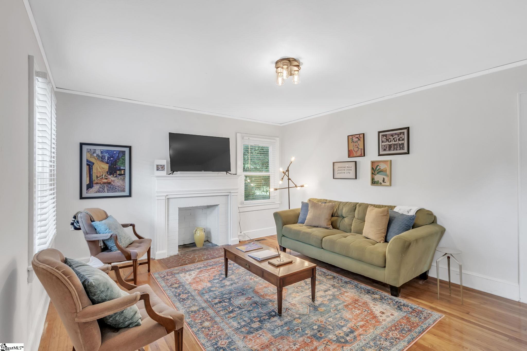 116 Pendleton Road Greenville, SC 29611 - Photo 3 of 19