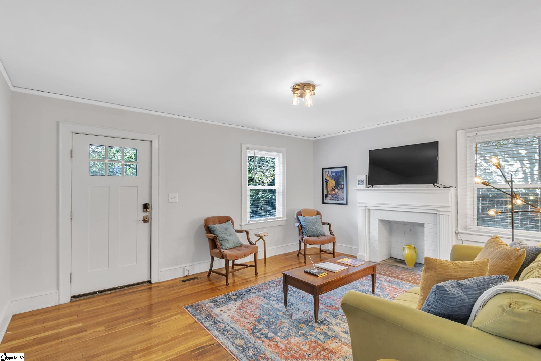 116 Pendleton Road Greenville, SC 29611 - Photo 4 of 19