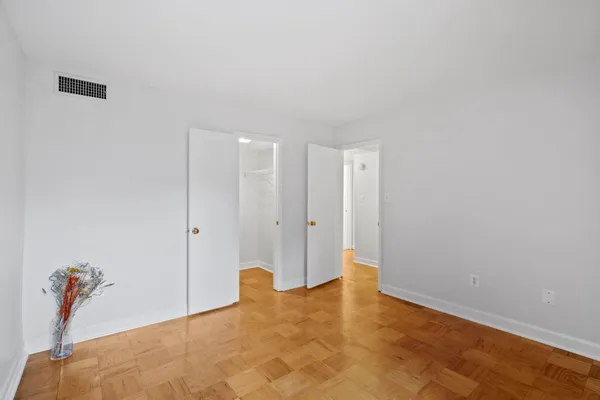 $169,900 | 9804 Georgia Avenue, Unit 23302, Silver Spring, MD 20902