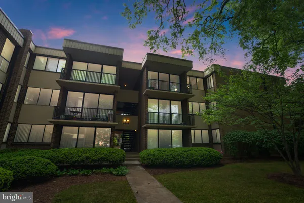 $169,900 | 9804 Georgia Avenue, Unit 23302, Silver Spring, MD 20902