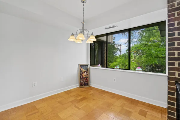 $169,900 | 9804 Georgia Avenue, Unit 23302, Silver Spring, MD 20902