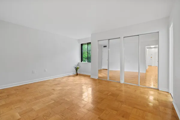 $169,900 | 9804 Georgia Avenue, Unit 23302, Silver Spring, MD 20902