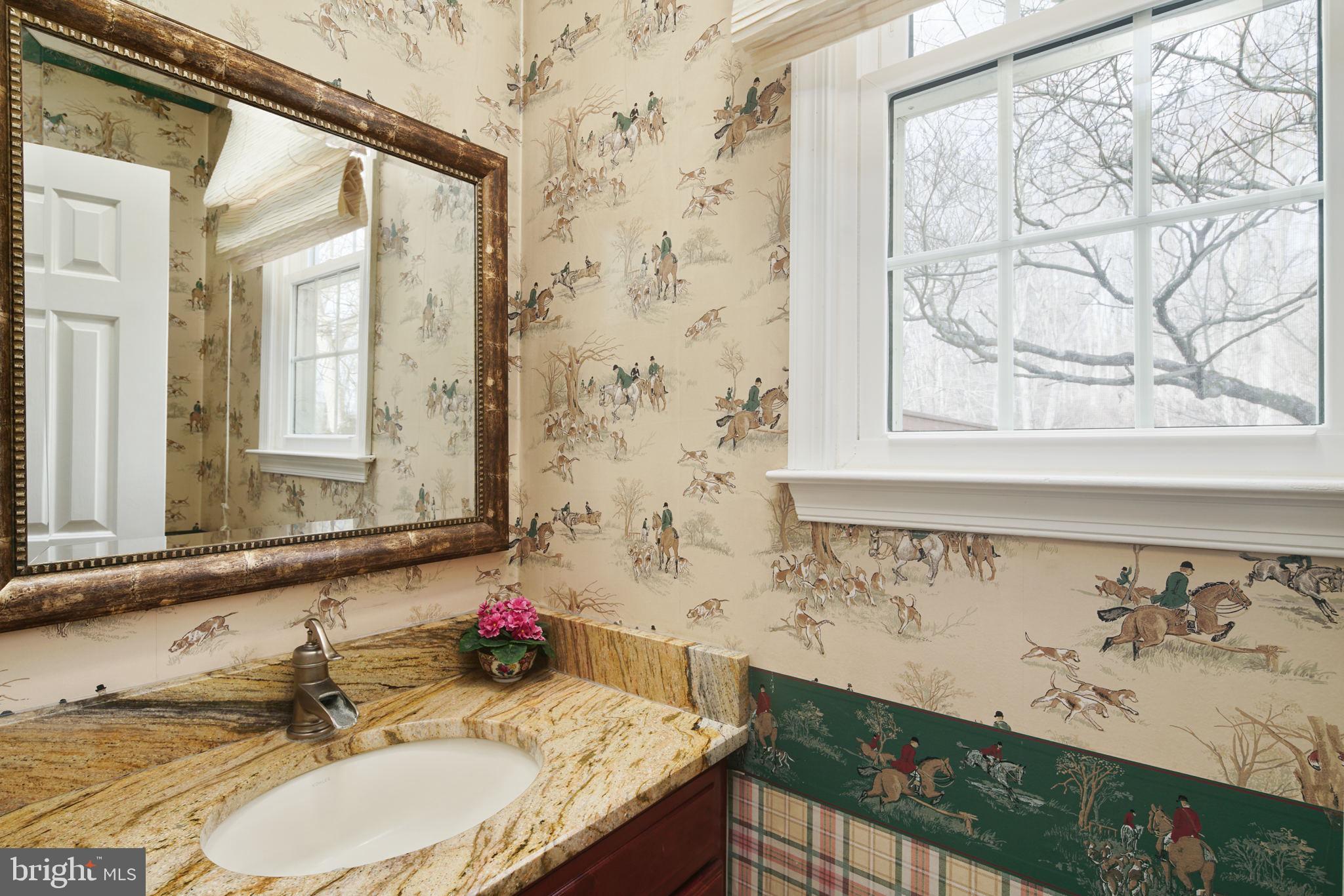6028 Goshen Road Newtown Square, PA 19073 - Photo 12 of 32 1st floor powder room