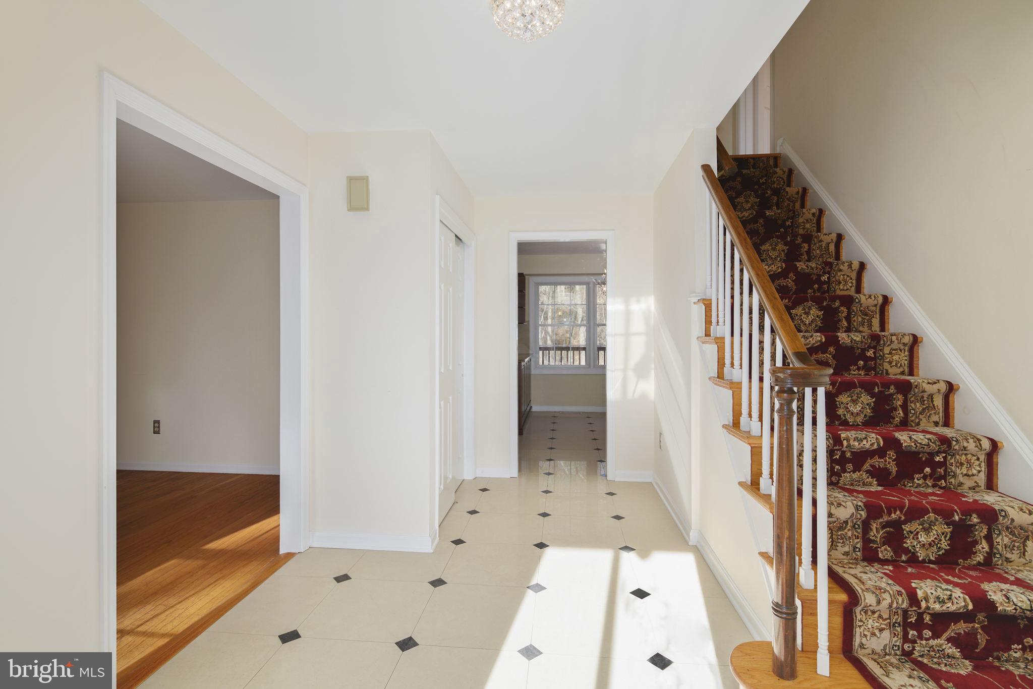 6028 Goshen Road Newtown Square, PA 19073 - Photo 2 of 32 Front entrance