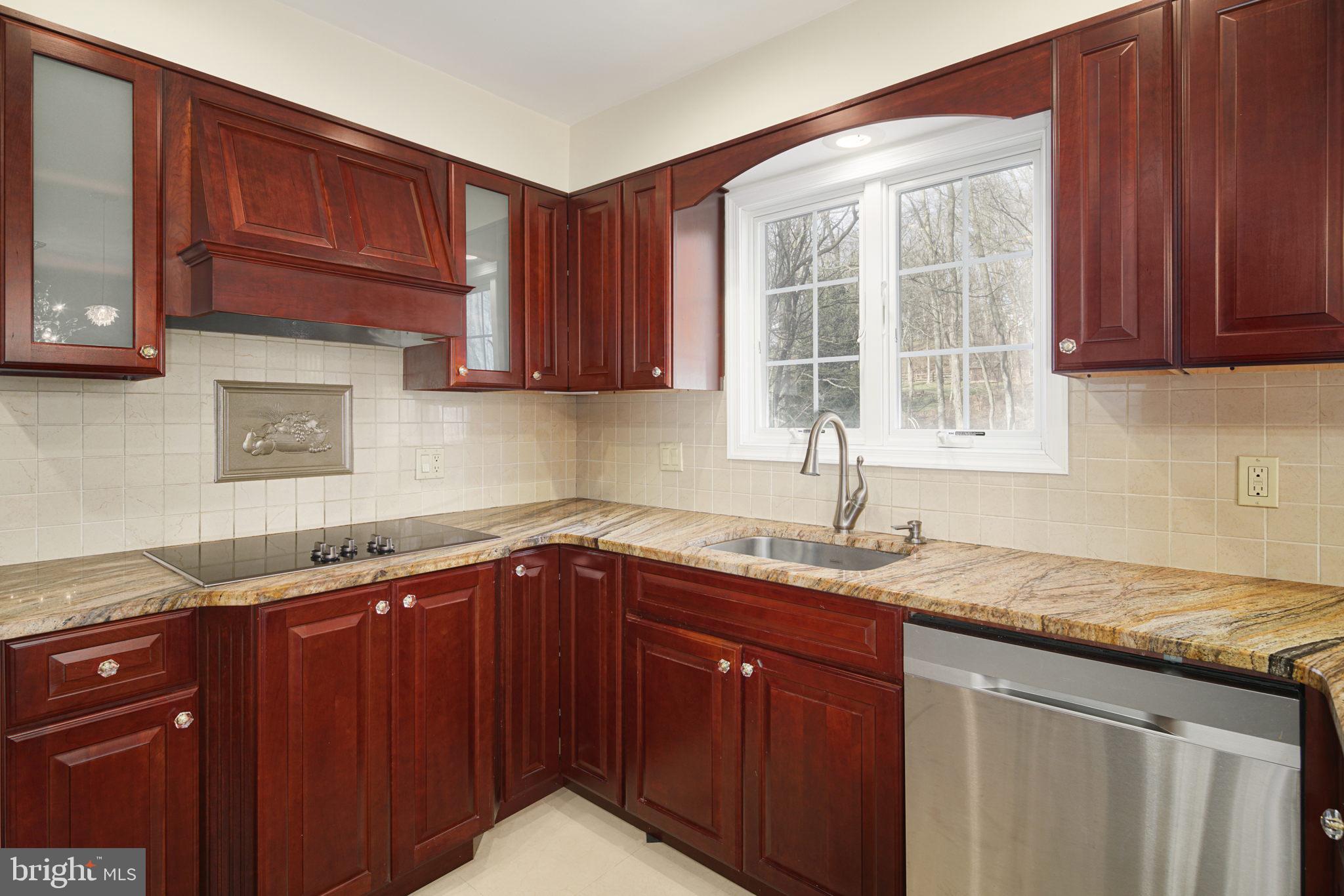 6028 Goshen Road Newtown Square, PA 19073 - Photo 8 of 32 Gallery Image 8