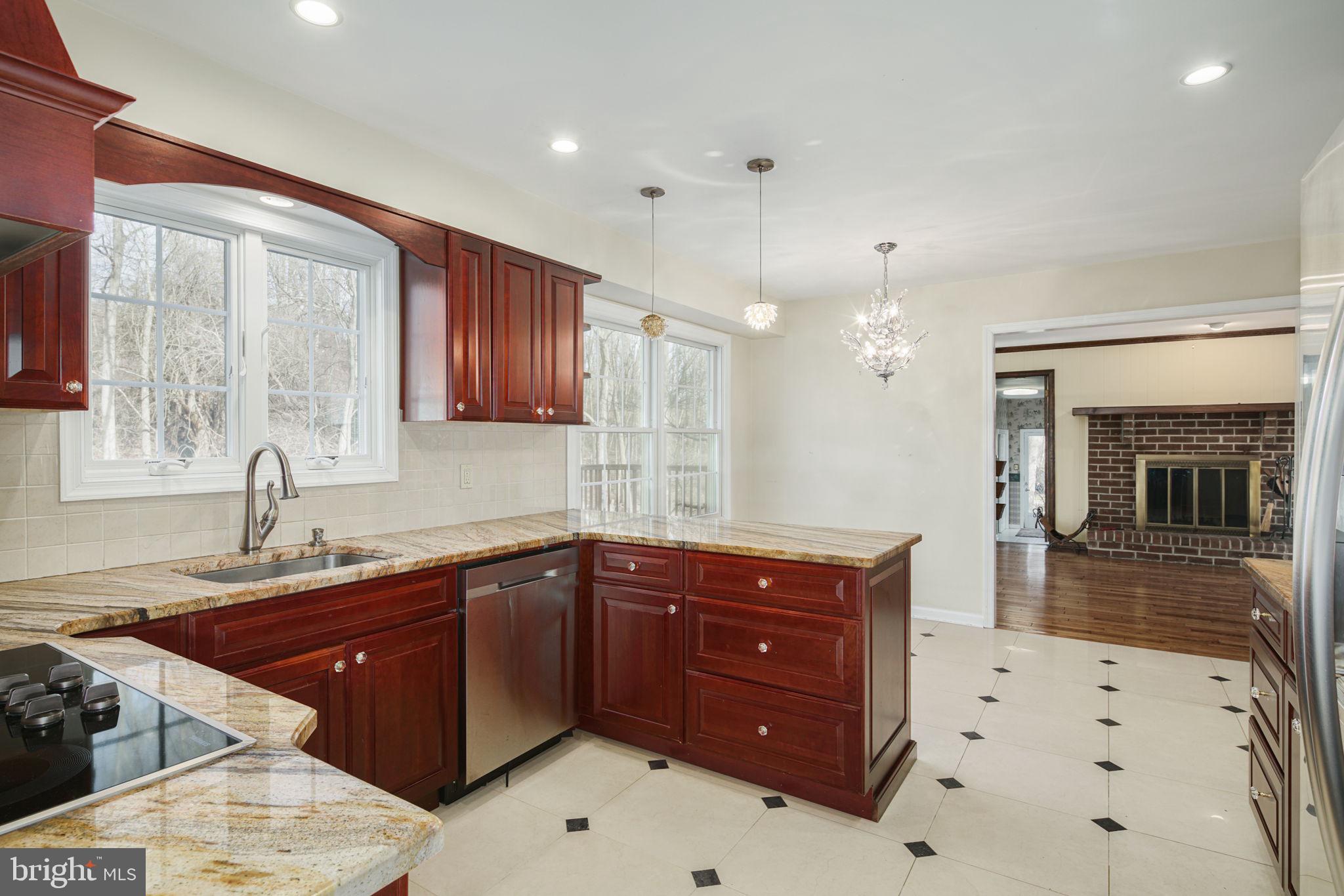 6028 Goshen Road Newtown Square, PA 19073 - Photo 9 of 32 Kitchen to the living room
