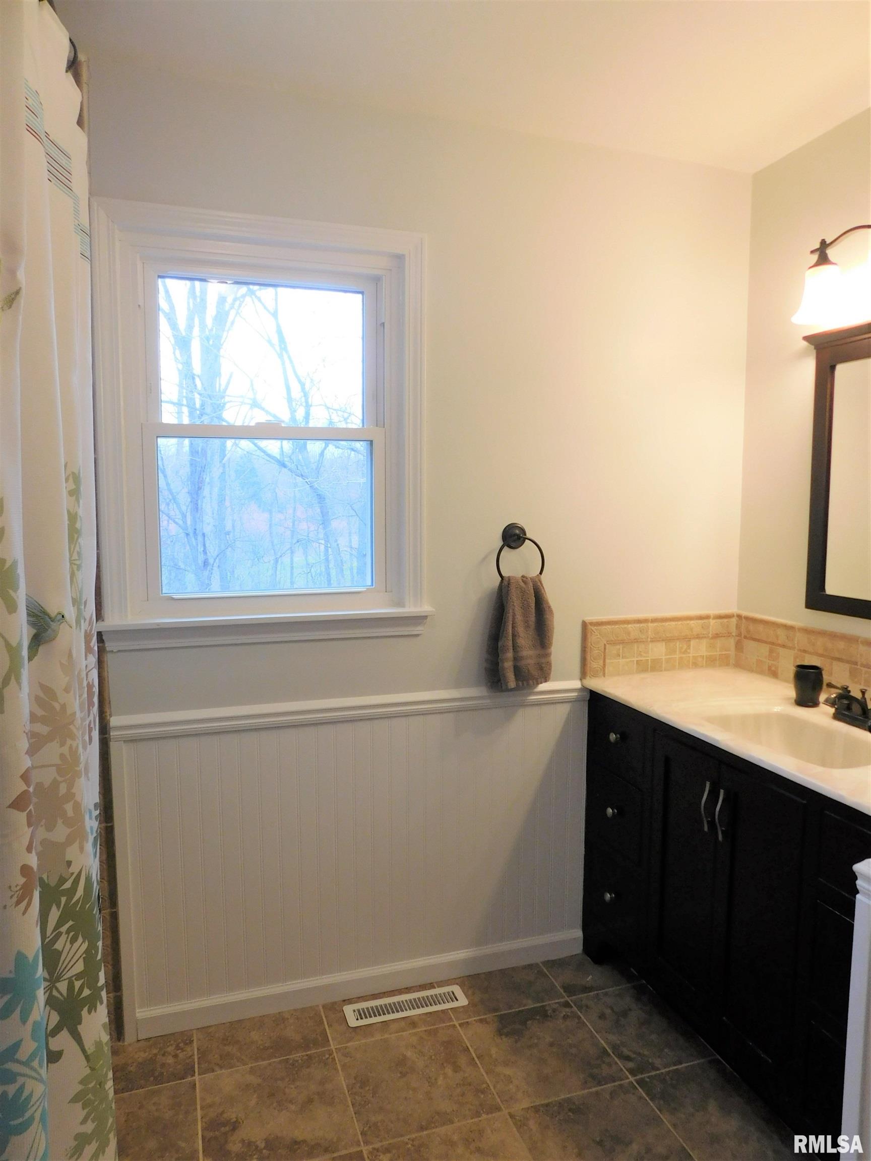 2671 Farthing Road Odin, IL 62870 - Photo 14 of 23