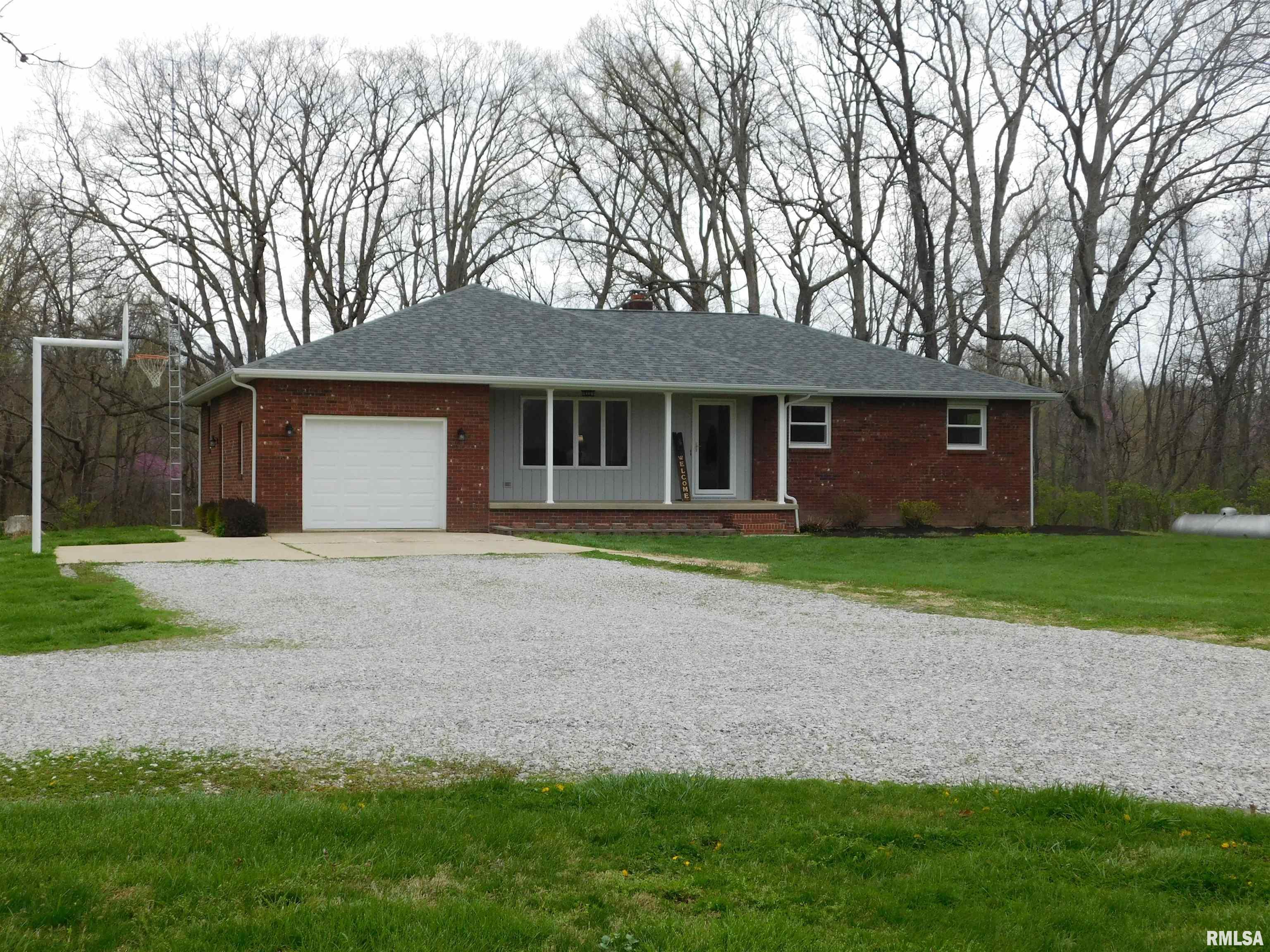 2671 Farthing Road Odin, IL 62870 - Photo 2 of 23