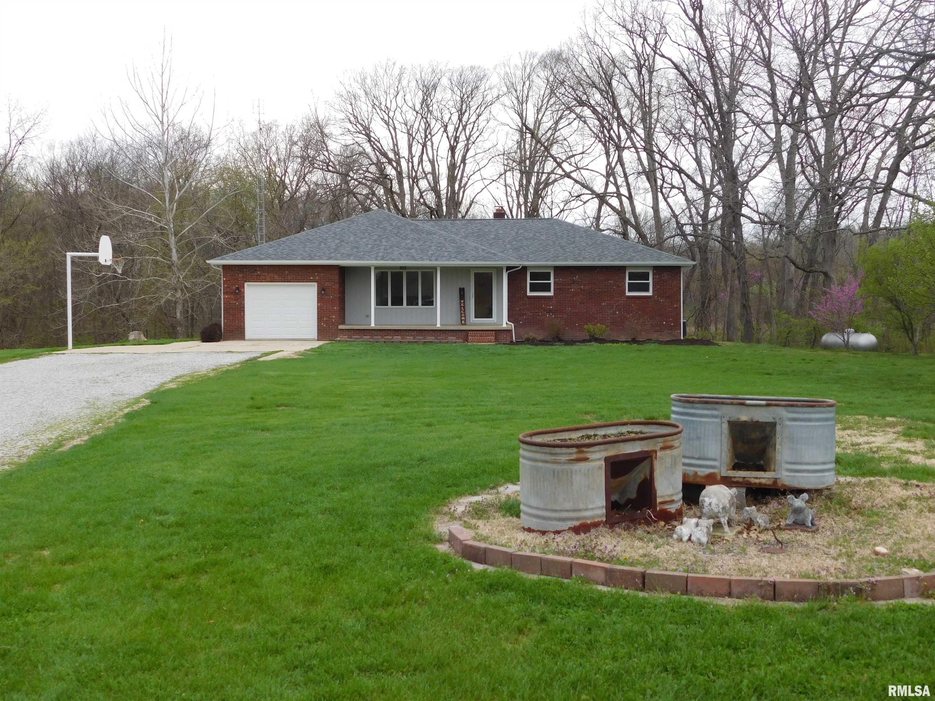 2671 Farthing Road Odin, IL 62870 - Photo 3 of 23