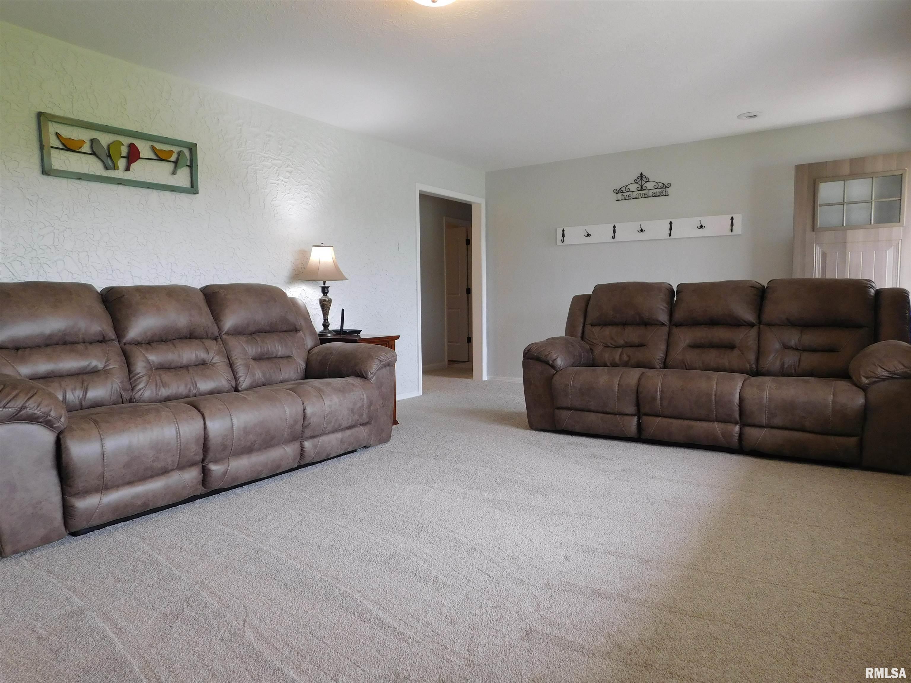 2671 Farthing Road Odin, IL 62870 - Photo 8 of 23