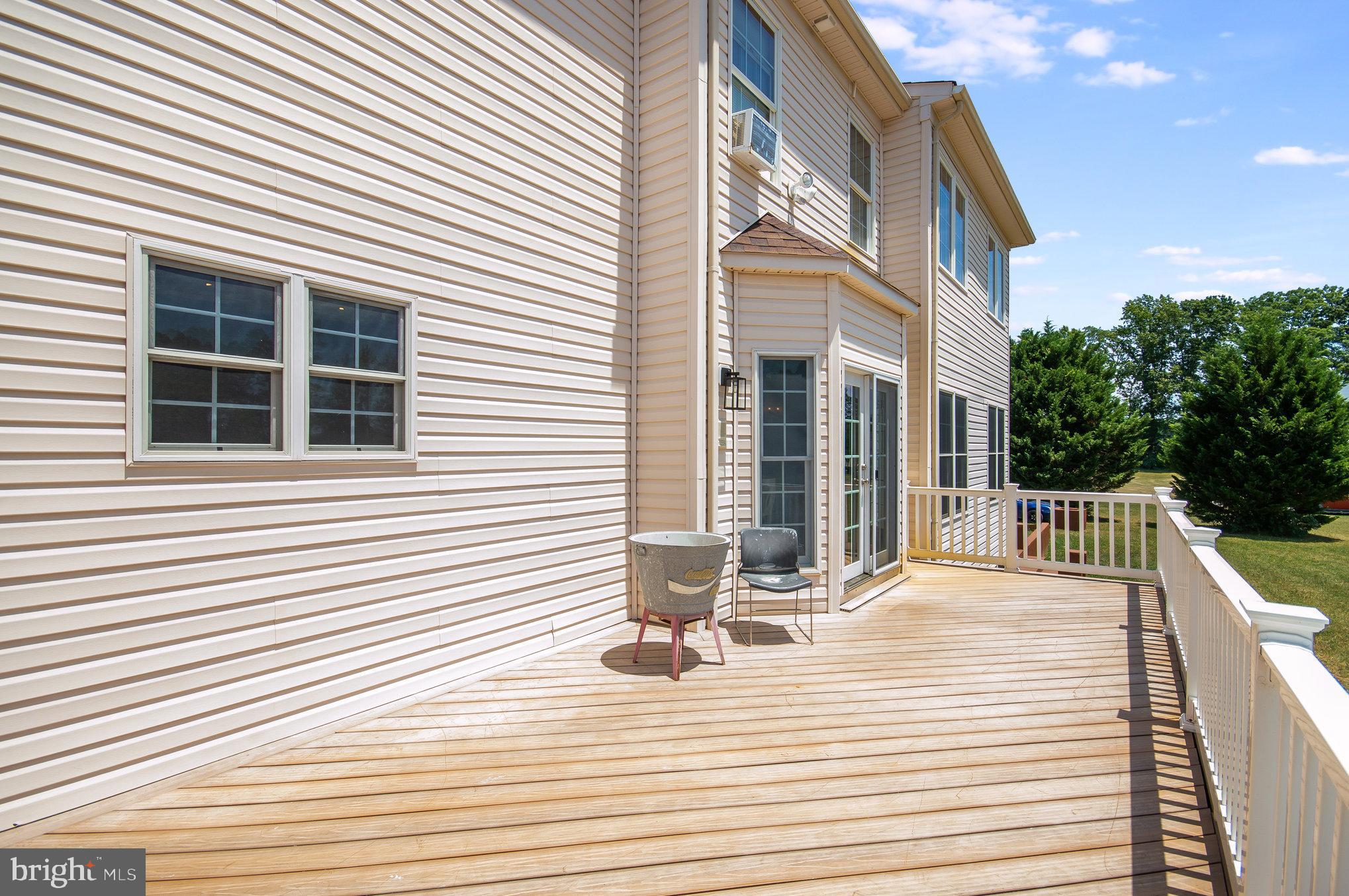 11425 Custers Trace Spotsylvania, VA 22553 - Photo 54 of 60 a view of a house with sitting area