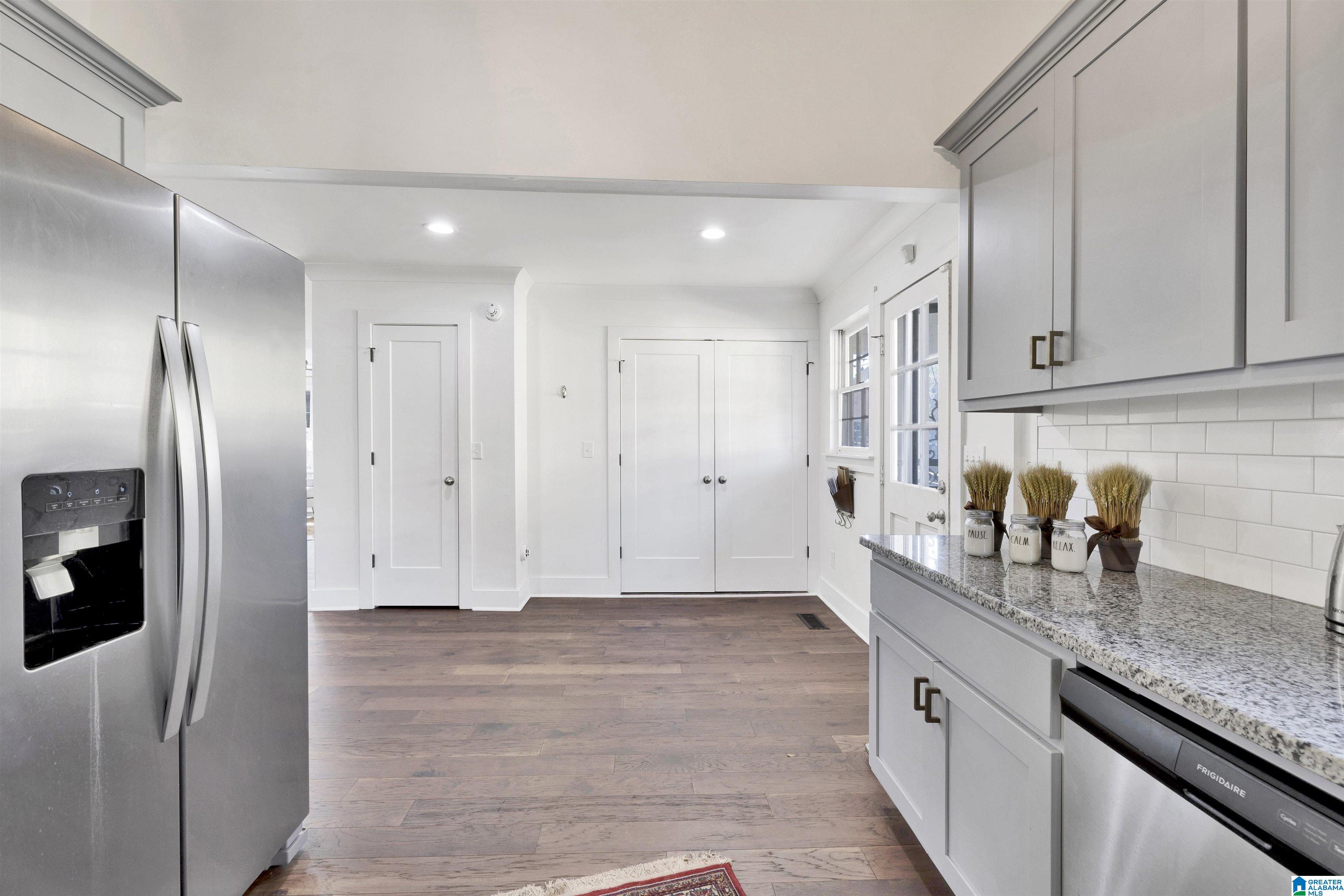111 Columbiana Road Birmingham, AL 35209 - Photo 16 of 41
