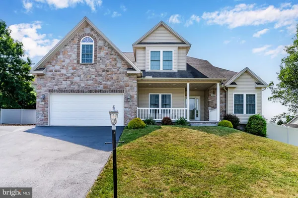 $533,900 | 16 Mountain Crest Way, Dillsburg, PA 17019