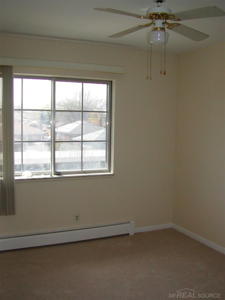 23321 Kelly Road, Unit 7 Eastpointe, MI 48021 - Photo 10 of 14
