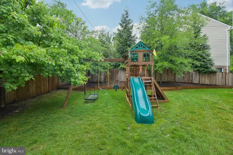 $2,400,000 | 2336 North Oak Street, Falls Church, VA 22046