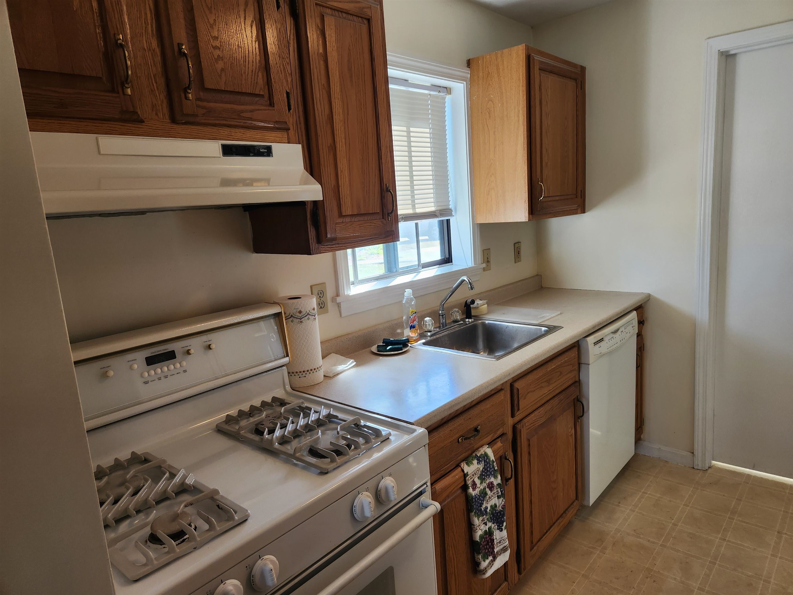 6 C Heights Road Concord, NH 03301 - Photo 7 of 28
