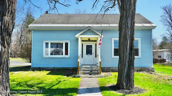 $259,000 | 11184 Highway 32, Greenville, NY 12083