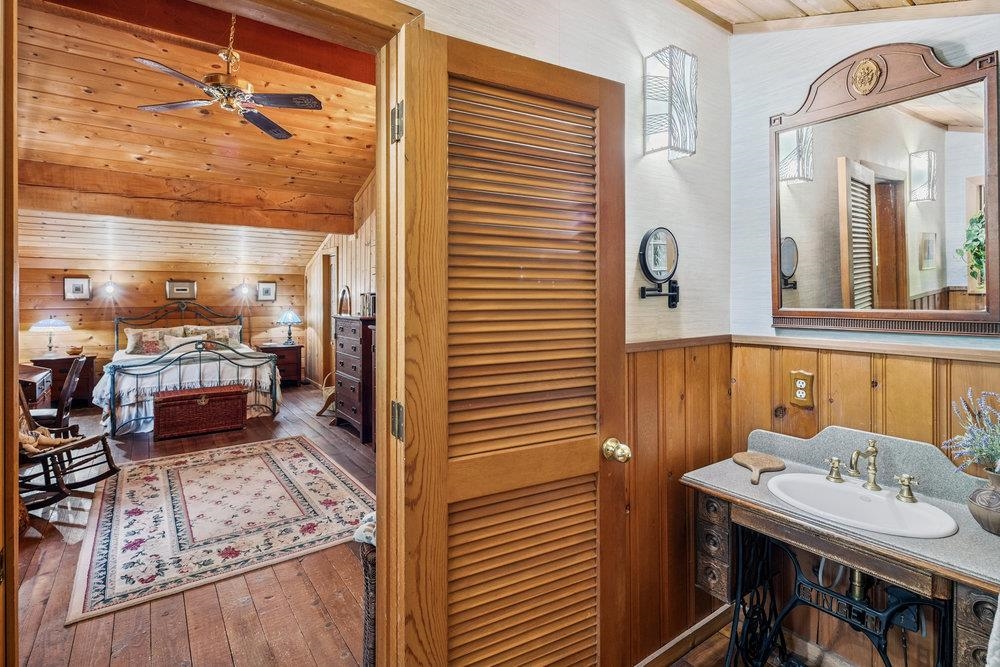 12115 Pine Forest Road Truckee, CA 96161 - Photo 18 of 28 Gallery Image 18