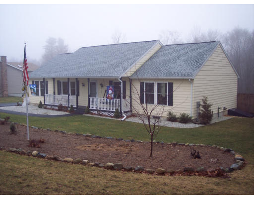 118 Fisherdick Road Ware, MA 01082 - Photo 3 of 30