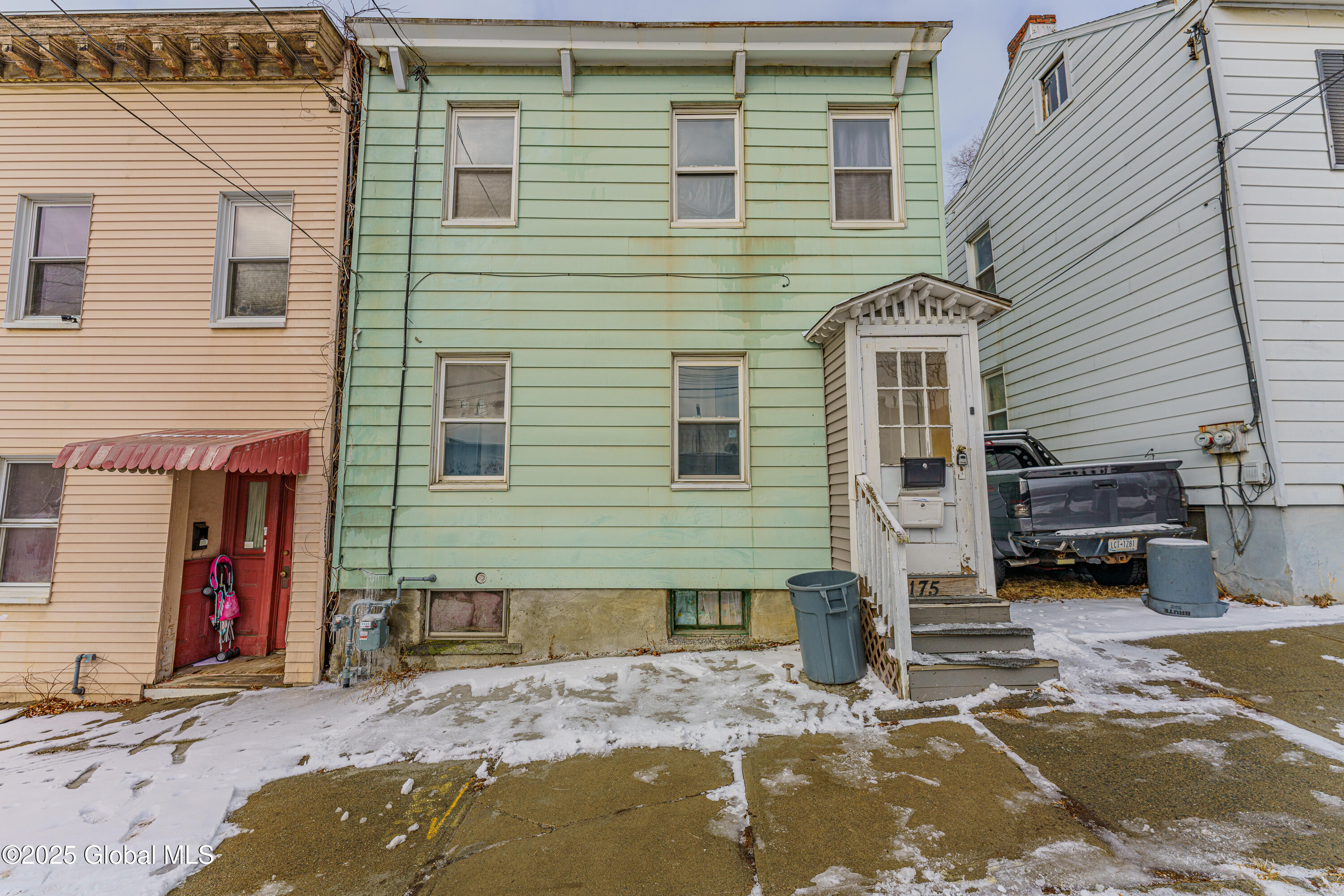 175 Broad Street Albany, NY 12202 - Photo 2 of 11 0 Front 1