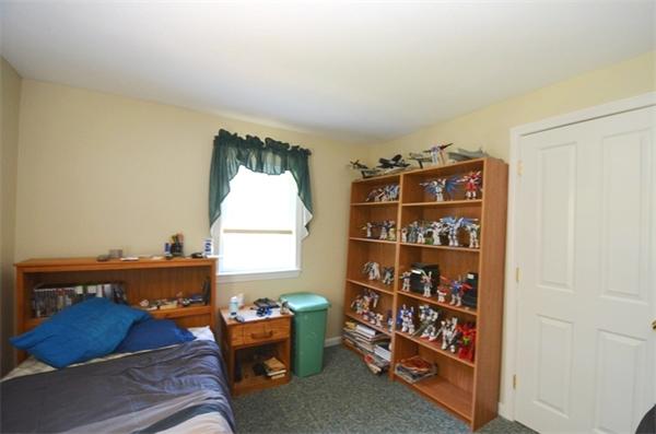 81 Ruby Road Dracut, MA 01826 - Photo 18 of 25 Gallery Image 18