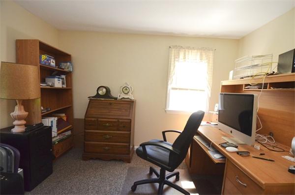 81 Ruby Road Dracut, MA 01826 - Photo 20 of 25 Gallery Image 20