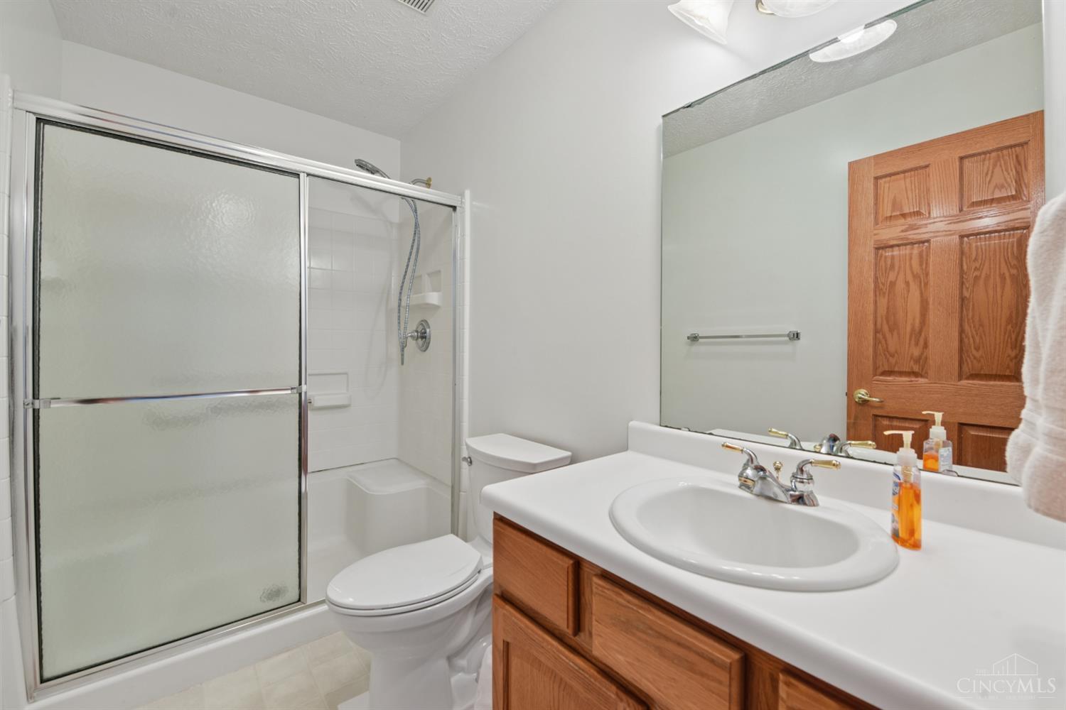 1109 Asbury Road Cincinnati, OH 45255 - Photo 61 of 69