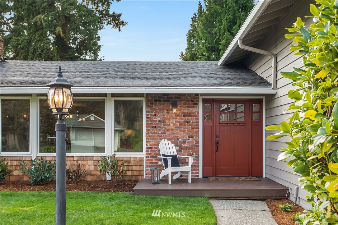 10503 Northeast 197th Street Bothell, WA 98011 - Photo 2 of 34 Gallery Image 2