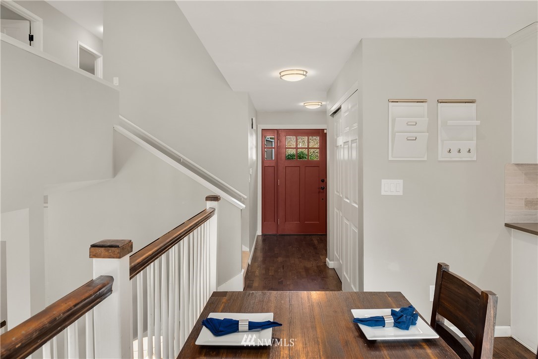 10503 Northeast 197th Street Bothell, WA 98011 - Photo 12 of 34 Gallery Image 12