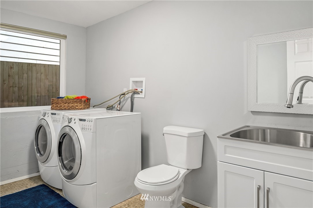 10503 Northeast 197th Street Bothell, WA 98011 - Photo 19 of 34 Gallery Image 19