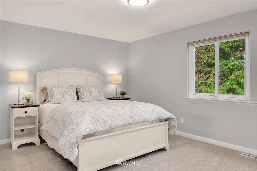 10503 Northeast 197th Street Bothell, WA 98011 - Photo 24 of 34 Gallery Image 24