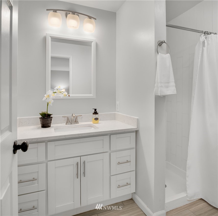 10503 Northeast 197th Street Bothell, WA 98011 - Photo 26 of 34 Gallery Image 26