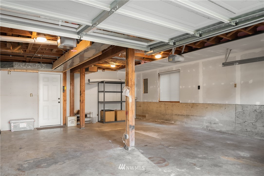 10503 Northeast 197th Street Bothell, WA 98011 - Photo 27 of 34 Gallery Image 27