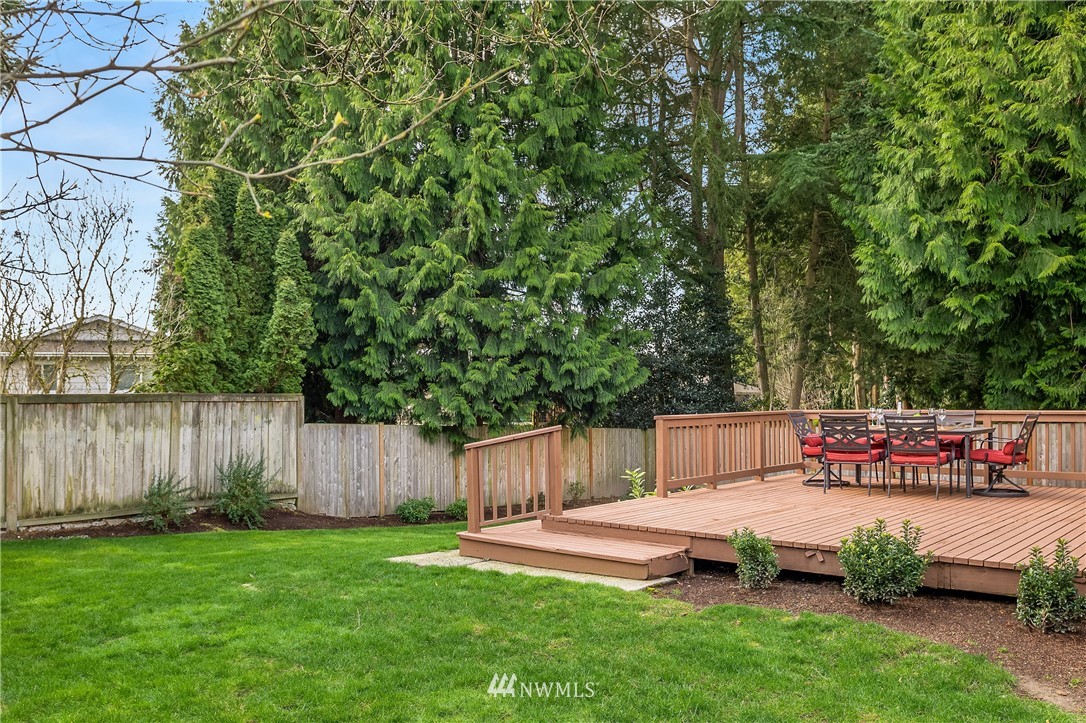 10503 Northeast 197th Street Bothell, WA 98011 - Photo 30 of 34 Gallery Image 30