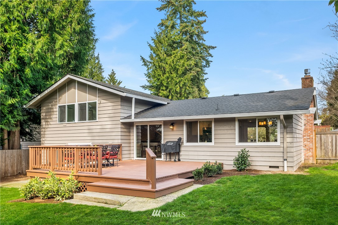 10503 Northeast 197th Street Bothell, WA 98011 - Photo 31 of 34 Gallery Image 31