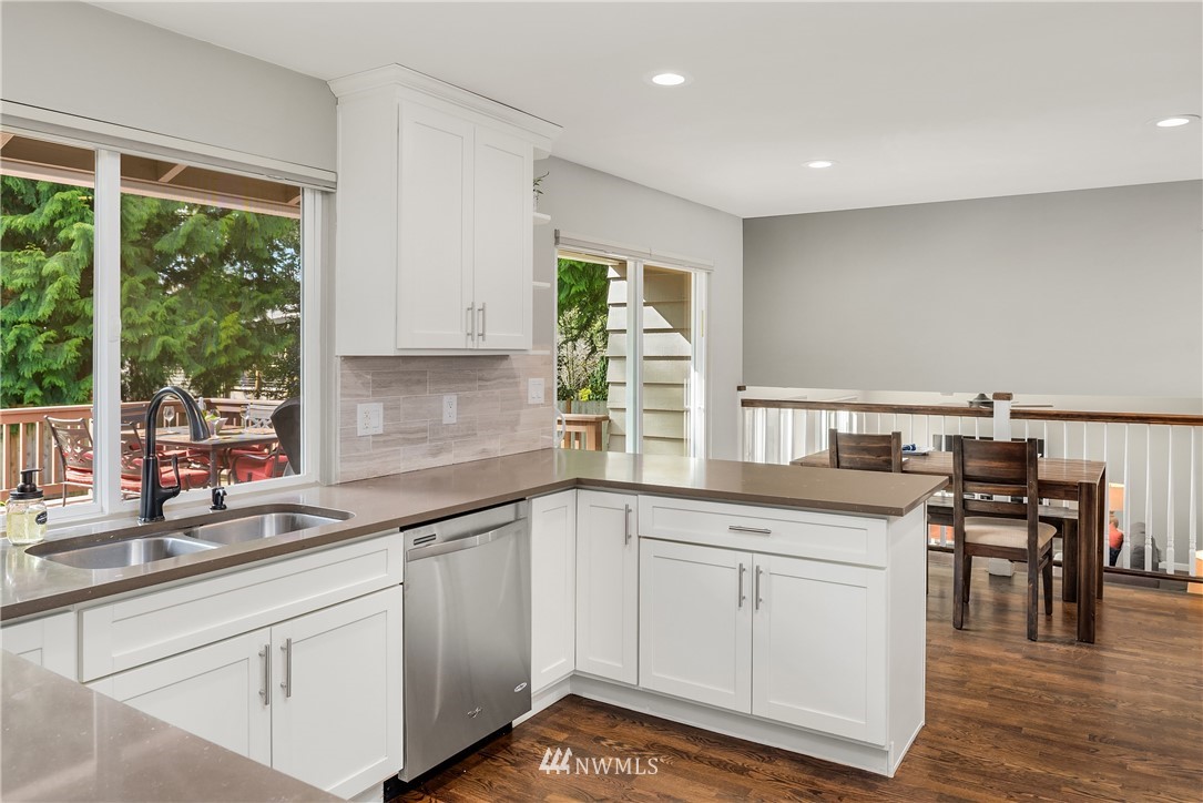 10503 Northeast 197th Street Bothell, WA 98011 - Photo 10 of 34 Gallery Image 10