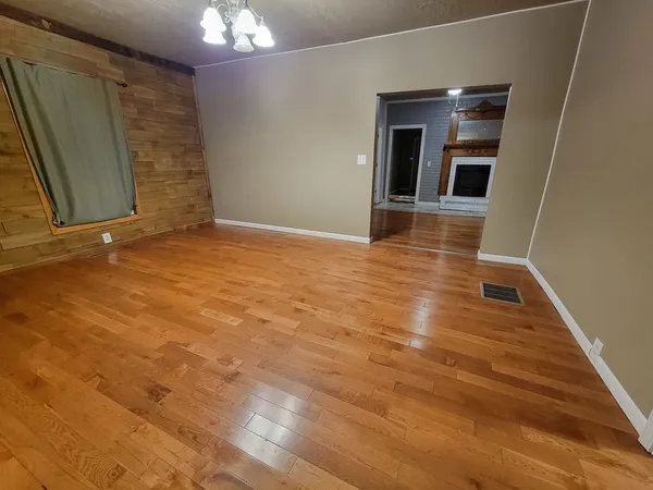 $133,567 | 915 West Superior Street, Ottawa, IL 61350