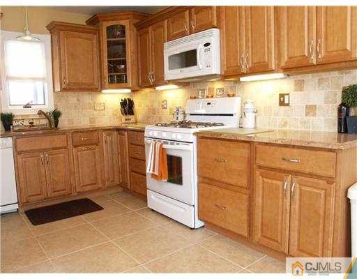 112 Inman Avenue Colonia, NJ 07067 - Photo 11 of 25 Gallery Image 11