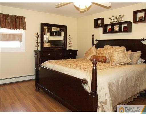 112 Inman Avenue Colonia, NJ 07067 - Photo 13 of 25 Gallery Image 13