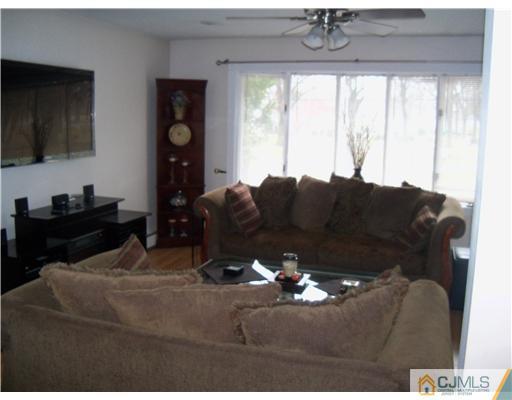 112 Inman Avenue Colonia, NJ 07067 - Photo 4 of 25 Gallery Image 4