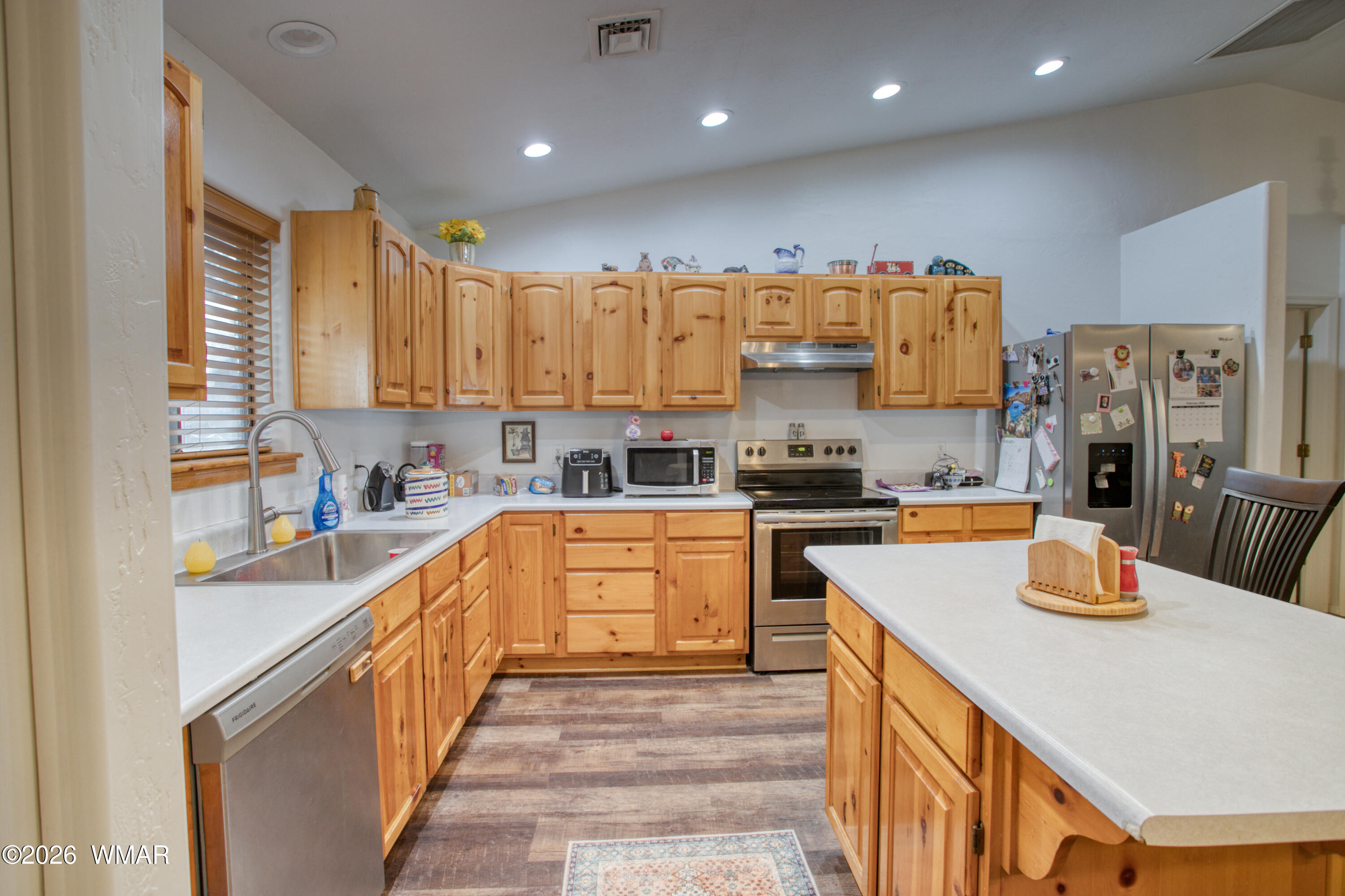 5381 Bear Run Road Lakeside, AZ 85929 - Photo 12 of 29 Kitchen East to West